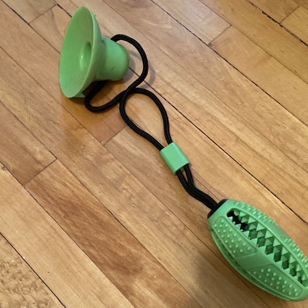 Succion cup dog toy